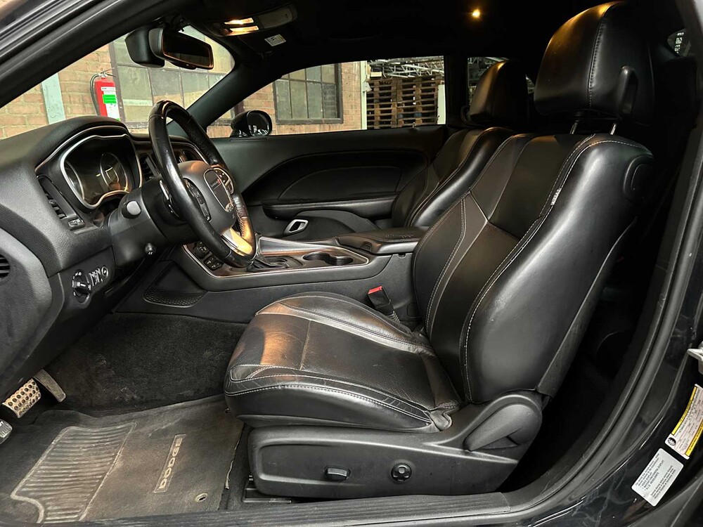 Dodge Challenger SXT PLUS 3.6 V6 305pk 2015