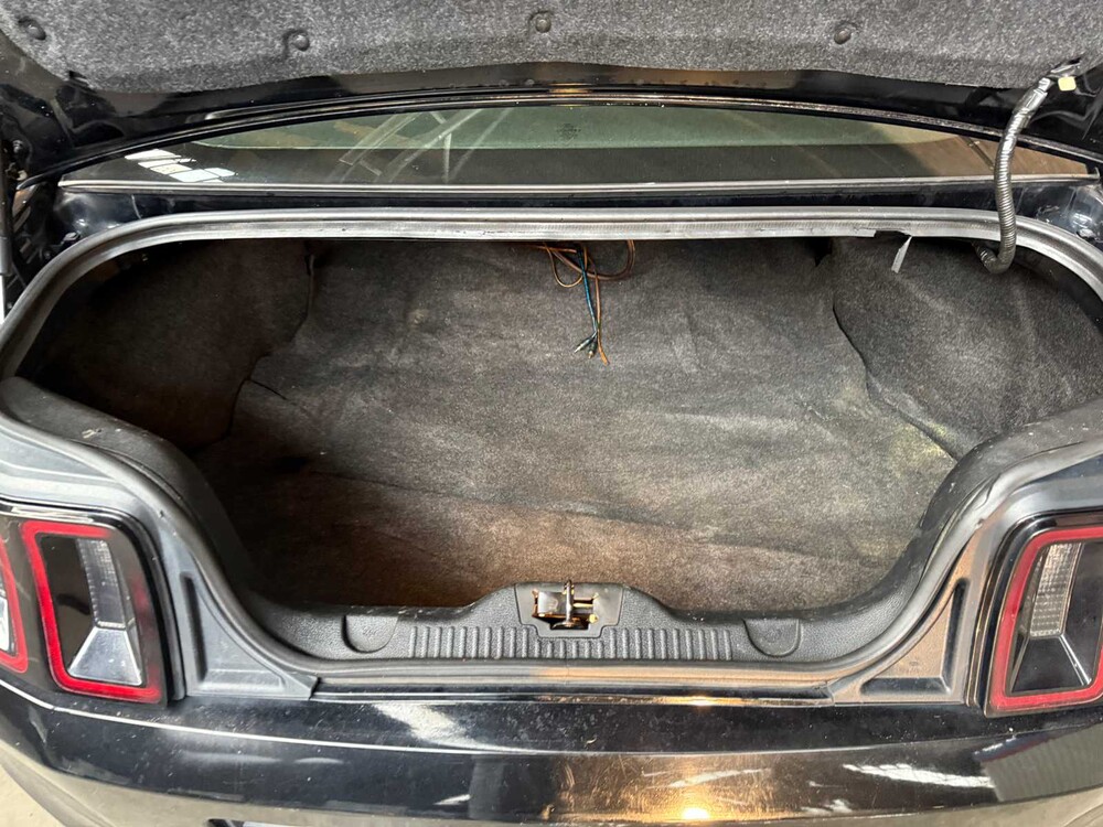 Ford Mustang 3.7 V6 305pk 2012 Coupe -Handgeschakeld-