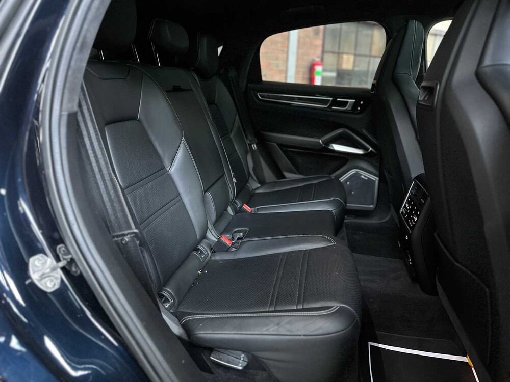 Porsche Cayenne Coupe Turbo S E-Hybrid 4.0 V8 -TECHART CARBON- 680pk 2020 (Origineel-NL), J-707-RT