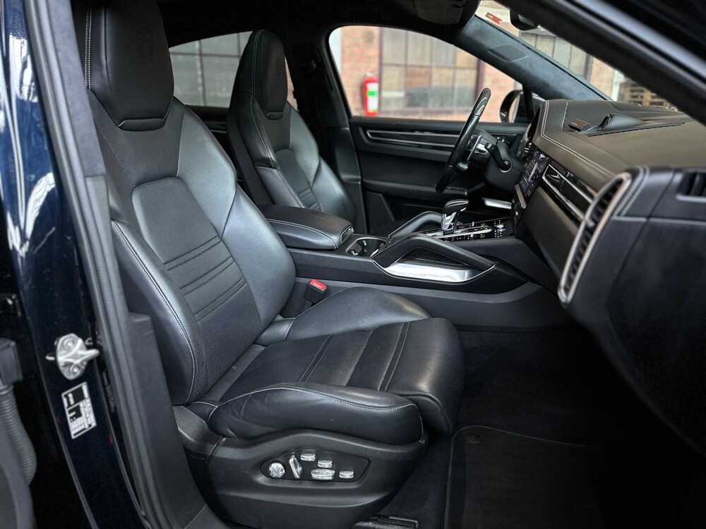 Porsche Cayenne Coupe Turbo S E-Hybrid 4.0 V8 -TECHART CARBON- 680pk 2020 (Origineel-NL), J-707-RT