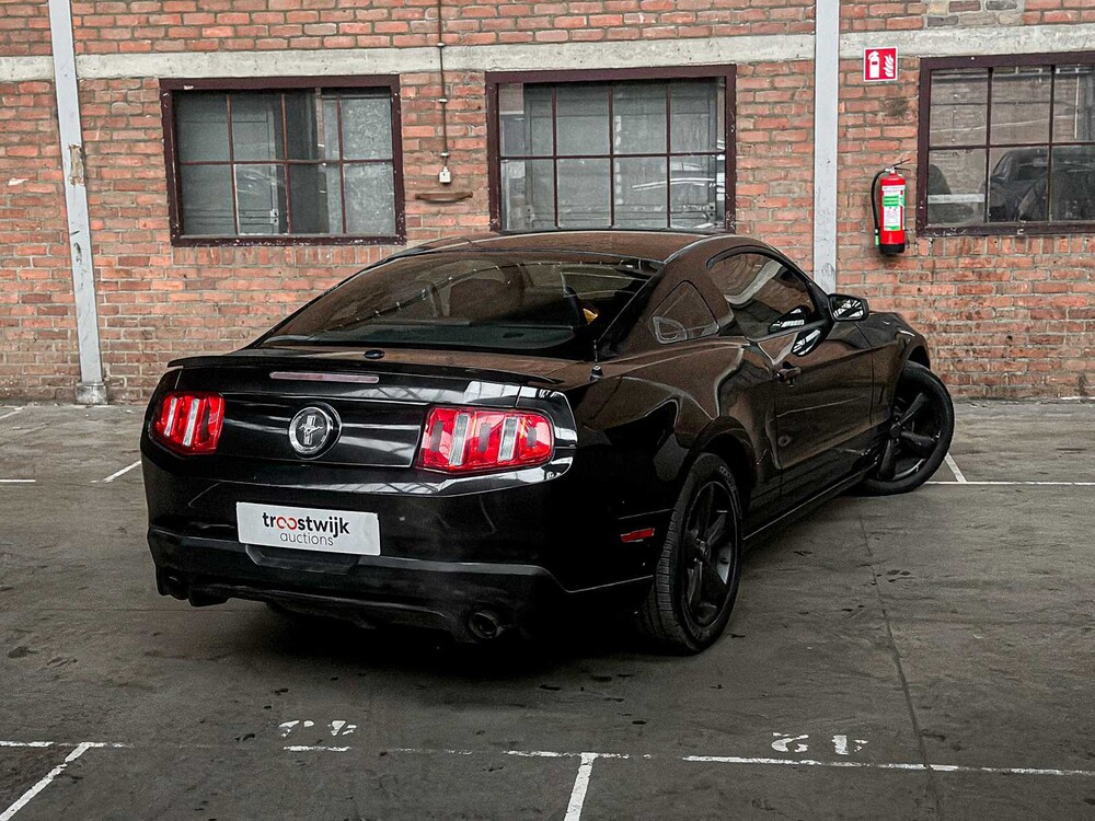 Ford Mustang 3.7 V6 305pk 2013 Coupe