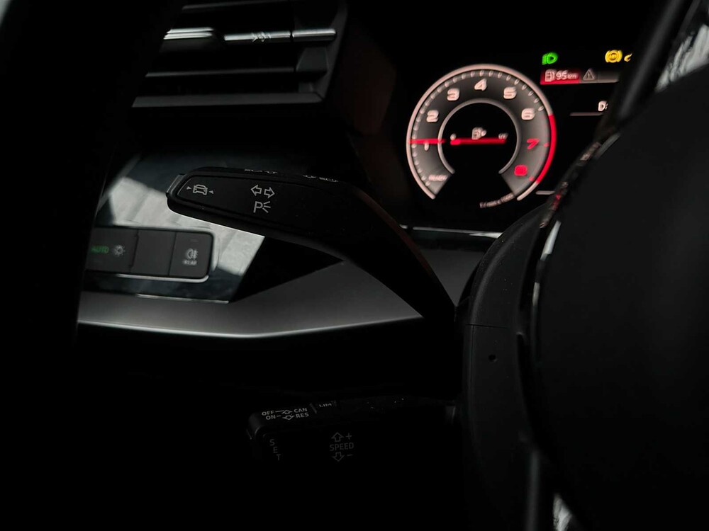 Audi A3 Limousine 30 TFSI S Edition 110pk 2021, Z-259-RT