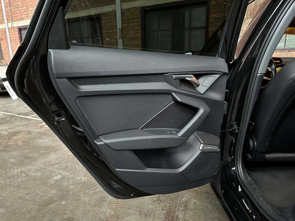 Audi A3 Limousine 30 TFSI S Edition 110pk 2021, Z-259-RT