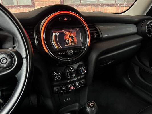 Mini Cooper 1.5 Business 136pk 2016 (Origineel-NL), KR-270-J