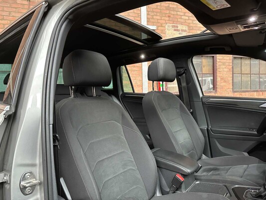 Volkswagen Tiguan 1.4 TSI ACT Highline 148pk 2018 (Origineel-NL), RR-501-H