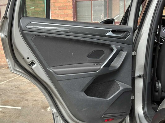 Volkswagen Tiguan 1.4 TSI ACT Highline 148pk 2018 (Origineel-NL), RR-501-H