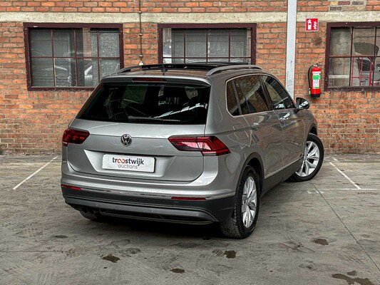 Volkswagen Tiguan 1.4 TSI ACT Highline 148pk 2018 (Origineel-NL), RR-501-H