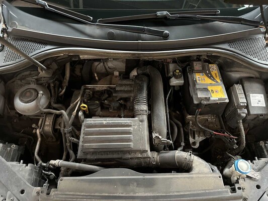 Volkswagen Tiguan 1.4 TSI ACT Highline 148pk 2018 (Origineel-NL), RR-501-H