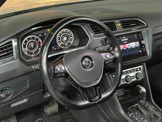 Volkswagen Tiguan 1.4 TSI ACT Highline 148pk 2018 (Origineel-NL), RR-501-H