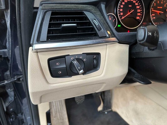 BMW 320i EfficientDynamics Edition Upgrade Edition 170pk 2013 (Origineel-NL) 3-serie, 1-SLL-03