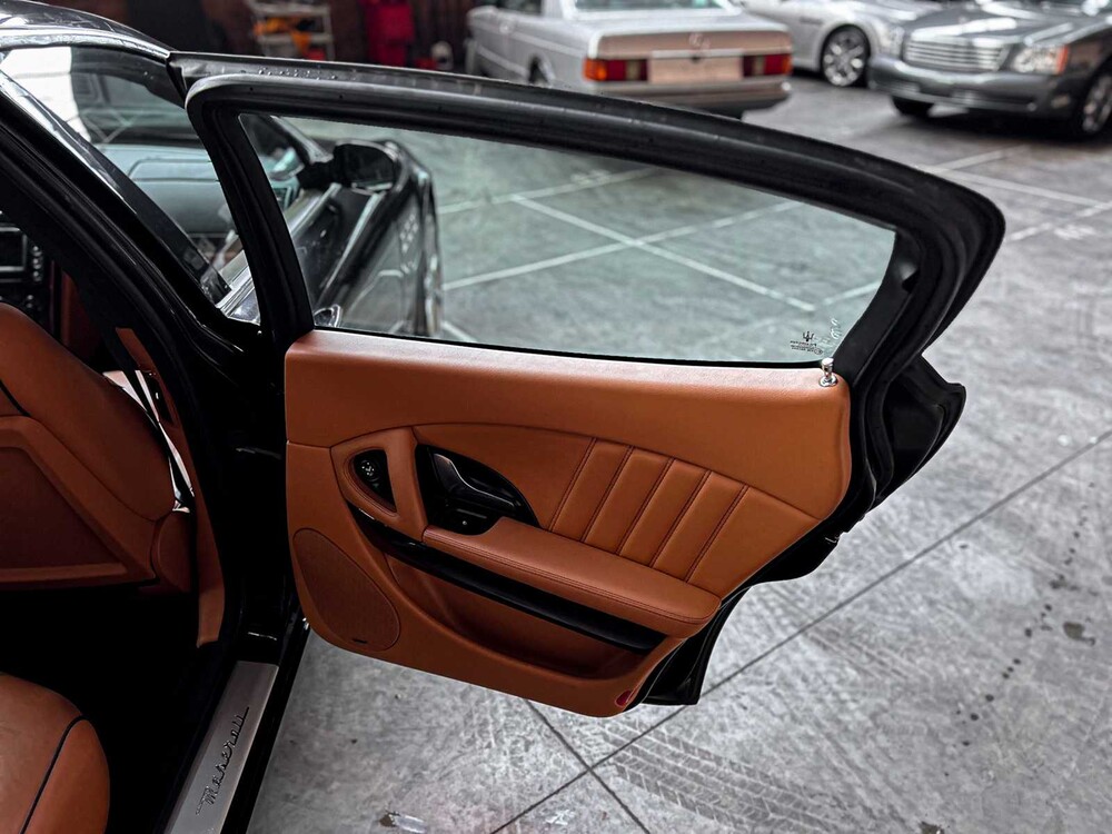 Maserati Quattroporte 4.2 V8 400pk 2007 Youngtimer