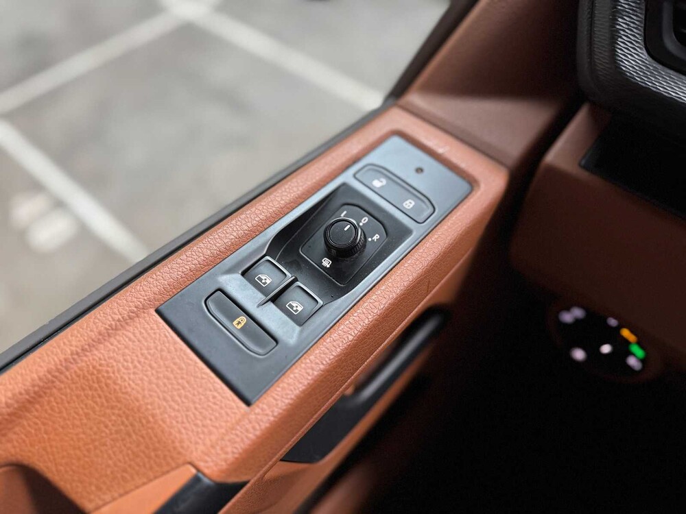 Volkswagen Transporter T6 VIP California Kampeerwagen 180pk 2021, HFF-38-X