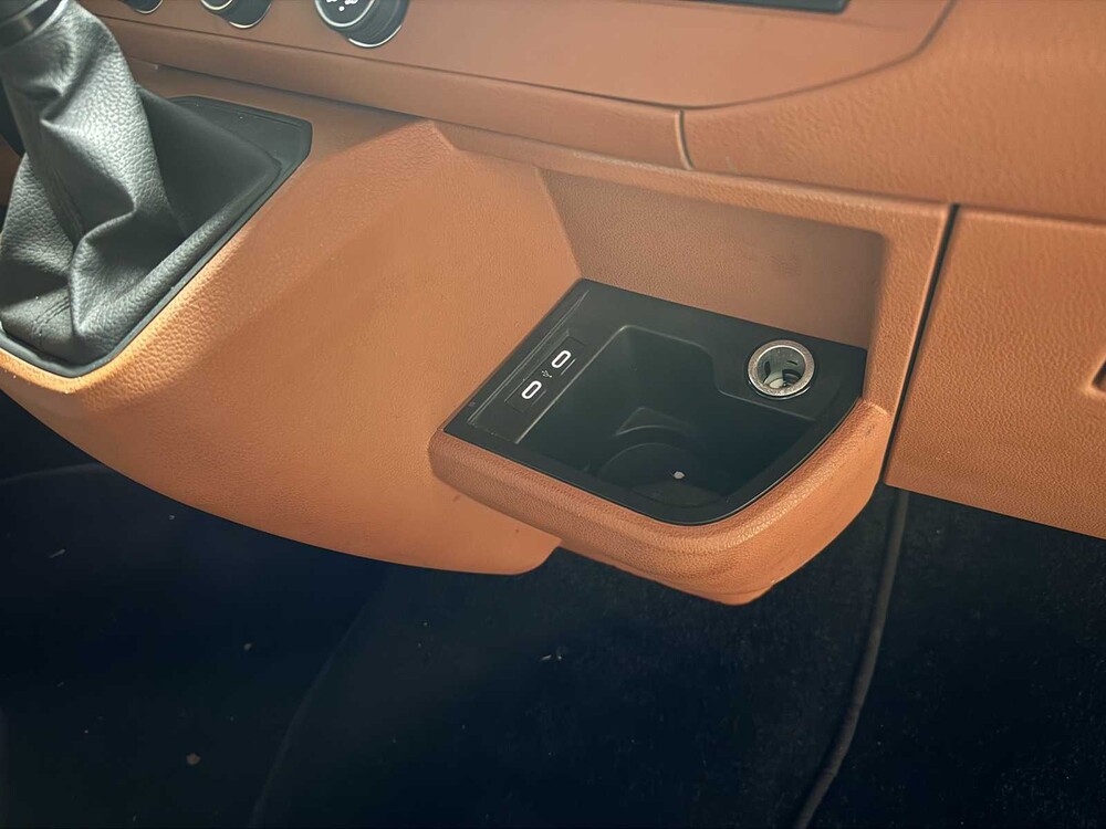 Volkswagen Transporter T6 VIP California Kampeerwagen 180pk 2021, HFF-38-X