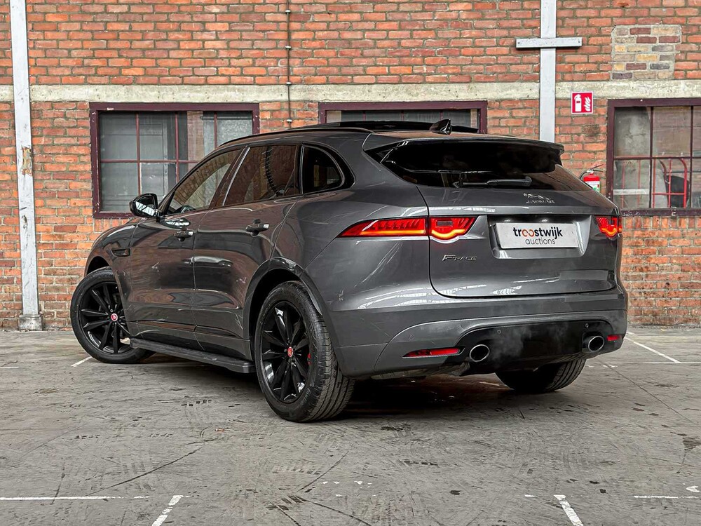 Jaguar F-PACE 3.0 V6 Kompressorgeladener S AWD 35t 381 PS 2018, L-542-RG