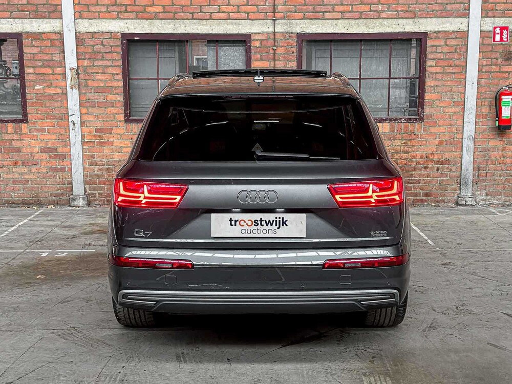 Audi Q7 3.0 TDI V6 e-tron Quattro Sport 373pk 2016 S-Line (Origineel-NL), KT-961-N