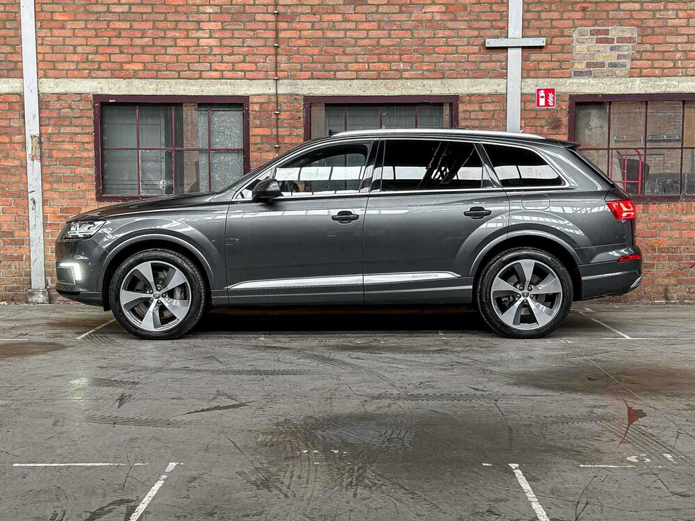 Audi Q7 3.0 TDI V6 e-tron Quattro Sport 373pk 2016 S-Line (Origineel-NL), KT-961-N