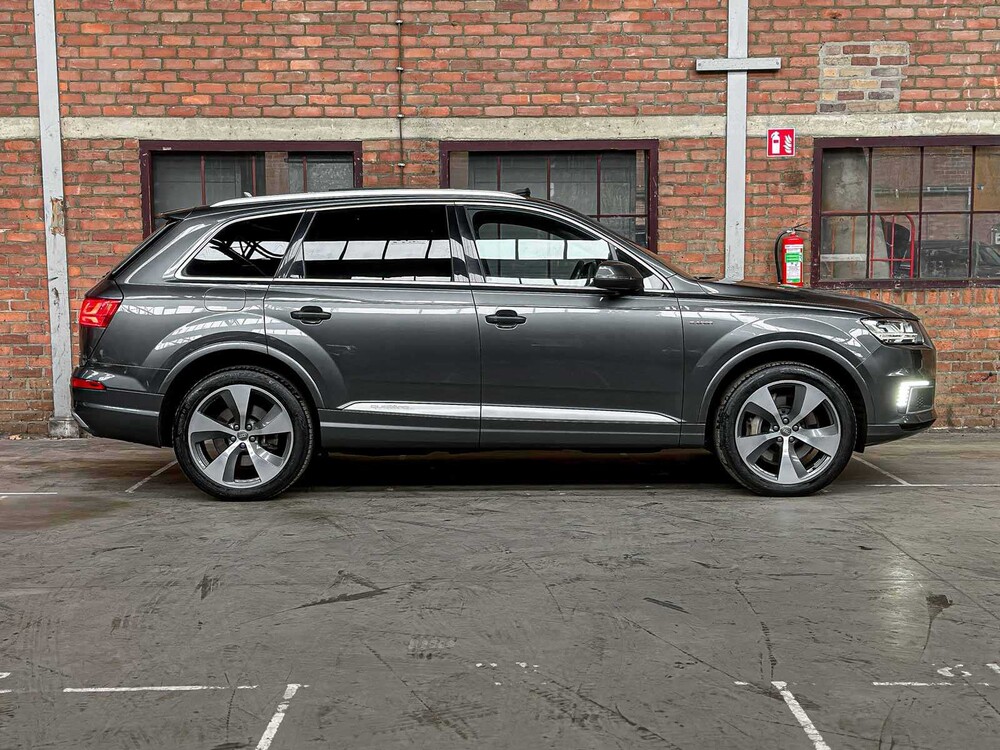 Audi Q7 3.0 TDI V6 e-tron Quattro Sport 373pk 2016 S-Line (Origineel-NL), KT-961-N