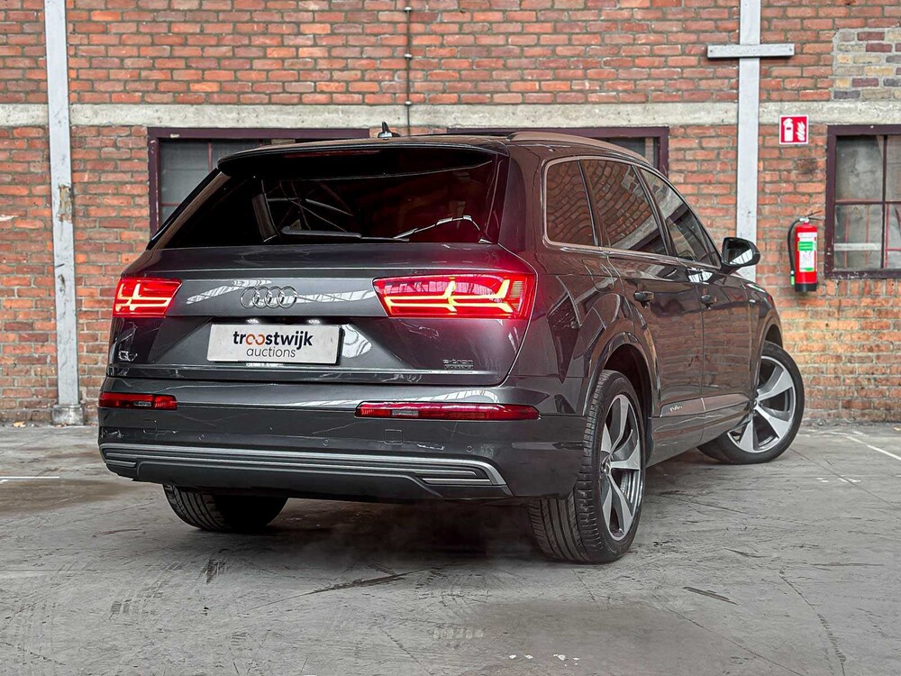 Audi Q7 3.0 TDI V6 e-tron Quattro Sport 373pk 2016 S-Line (Origineel-NL), KT-961-N