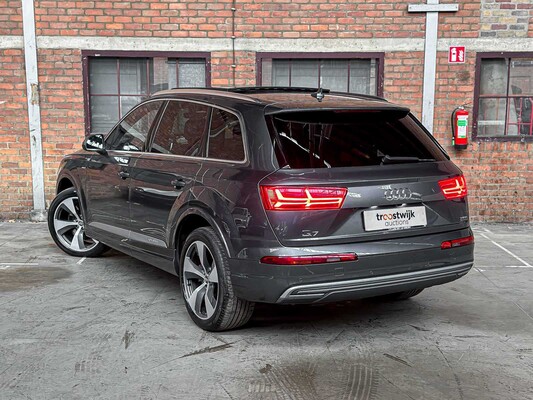 Audi Q7 3.0 TDI V6 e-tron Quattro Sport 373pk 2016 S-Line (Origineel-NL), KT-961-N