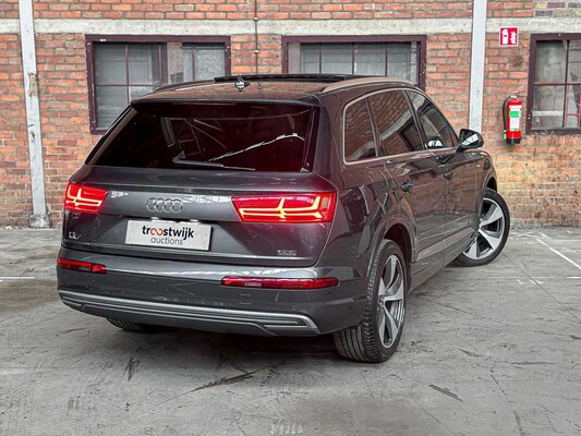 Audi Q7 3.0 TDI V6 e-tron Quattro Sport 373pk 2016 S-Line (Origineel-NL), KT-961-N
