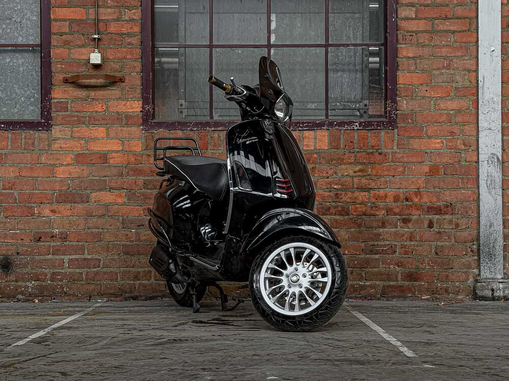 Piaggio Vespa Sprint 4T Sport Scooter, DBF-37-H