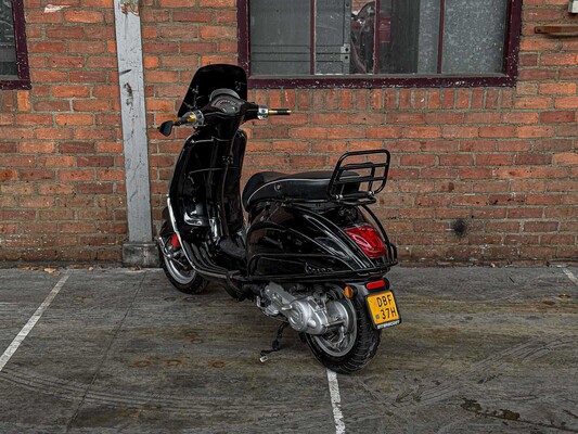 Piaggio Vespa Sprint 4T Sport Scooter, DBF-37-H