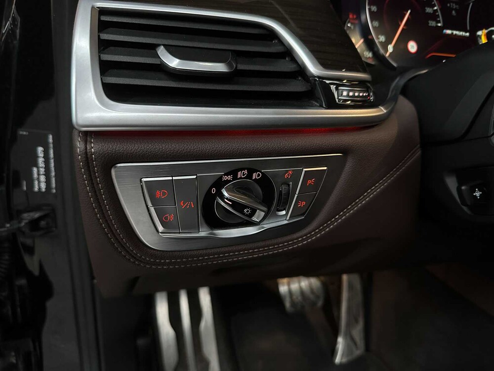 BMW 750d xDrive 400pk 2021 7-serie G11