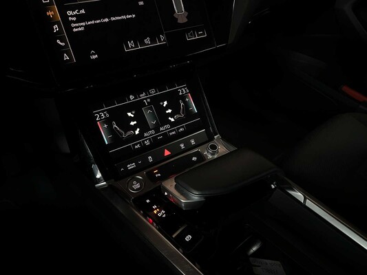 Audi e-tron 50 Quattro Edition 71 kWh 313 PS 2020 (Original-NL), J-388-LL