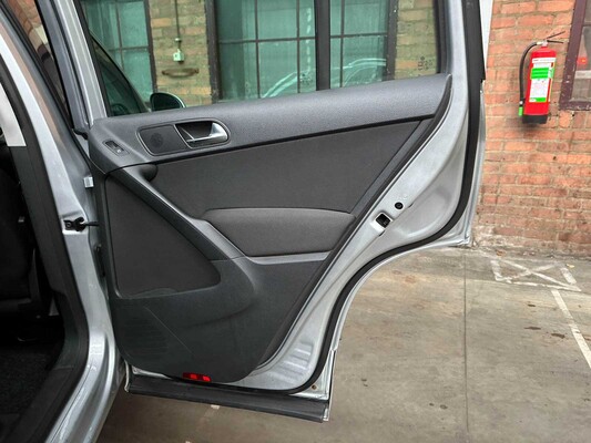 Volkswagen Tiguan 2.0 TSI Sport&Style 4Matic R-Line 170pk 2010, 21-KJR-3 Youngtimer