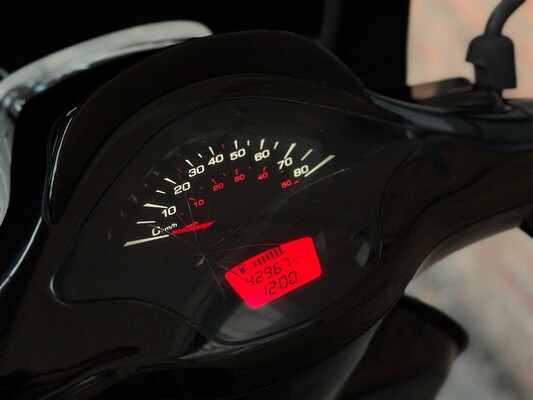 Piaggio Vespa Sprint 4T CUSTOM 2014, F-443-VL Scooter