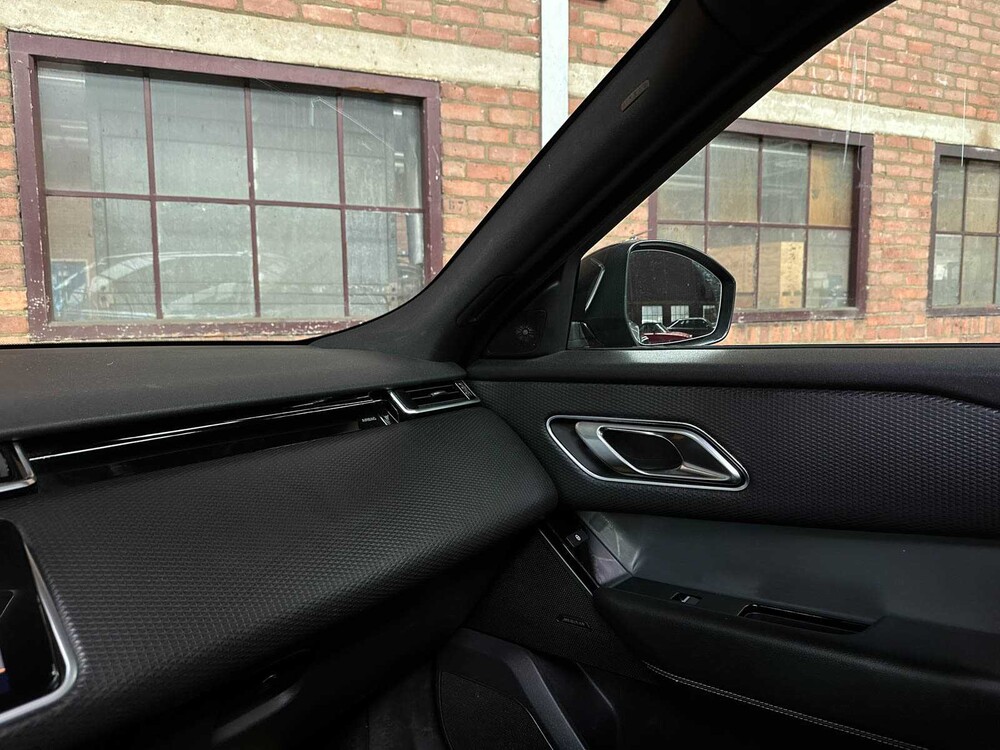 Land Rover Range Rover Velar 2.0 I4 AWD SE 179pk 2018, T-940-TJ