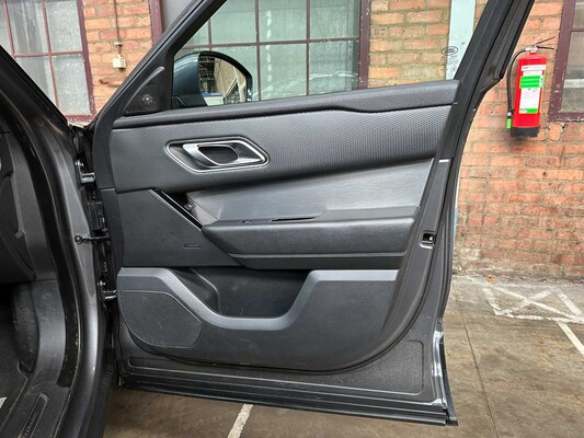 Land Rover Range Rover Velar 2.0 I4 AWD SE 179pk 2018, T-940-TJ