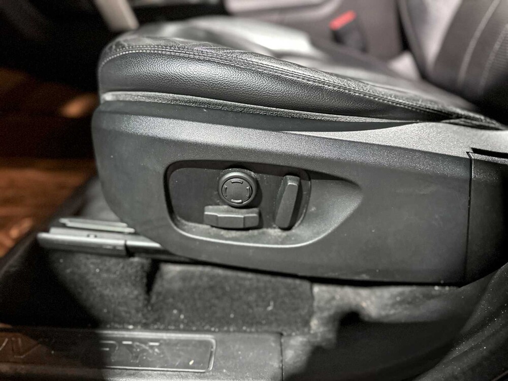 Land Rover Discovery Sport 2.0 TD4 US SE 150pk 2018 (Origineel-NL), V-267-ND