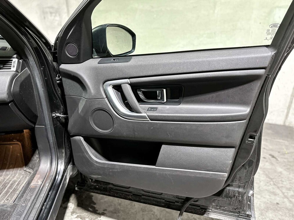 Land Rover Discovery Sport 2.0 TD4 US SE 150pk 2018 (Origineel-NL), V-267-ND