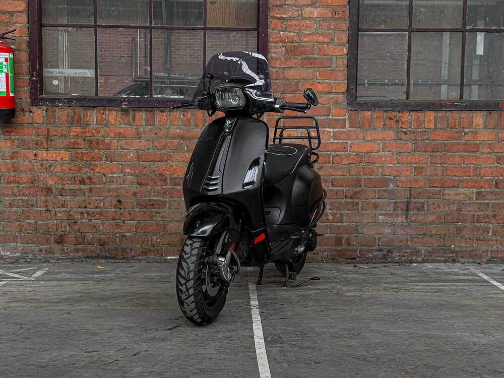 Piaggio Vespa Sprint 4T 2016 Scooter, DGX-89-G