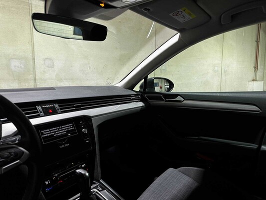 Volkswagen Passat Variant 1.5 TSI Business 150pk 2020 (Origineel-NL+1e eignaar), J-046-XK