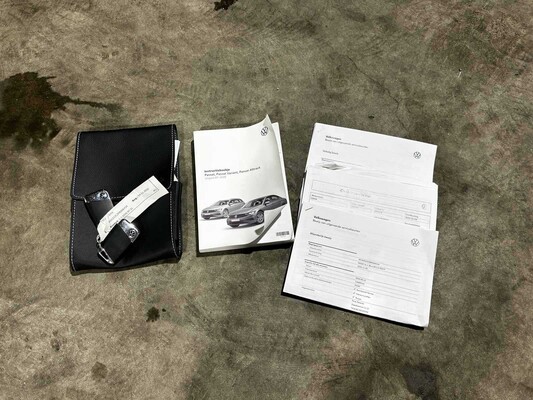 Volkswagen Passat Variant 1.5 TSI Business 150pk 2020 (Origineel-NL+1e eignaar), J-046-XK