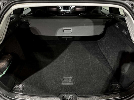 Volvo V60 2.0 B3 Momentum Advantage 163pk 2020 (Origineel-NL+1e eigenaar), K-370-BF