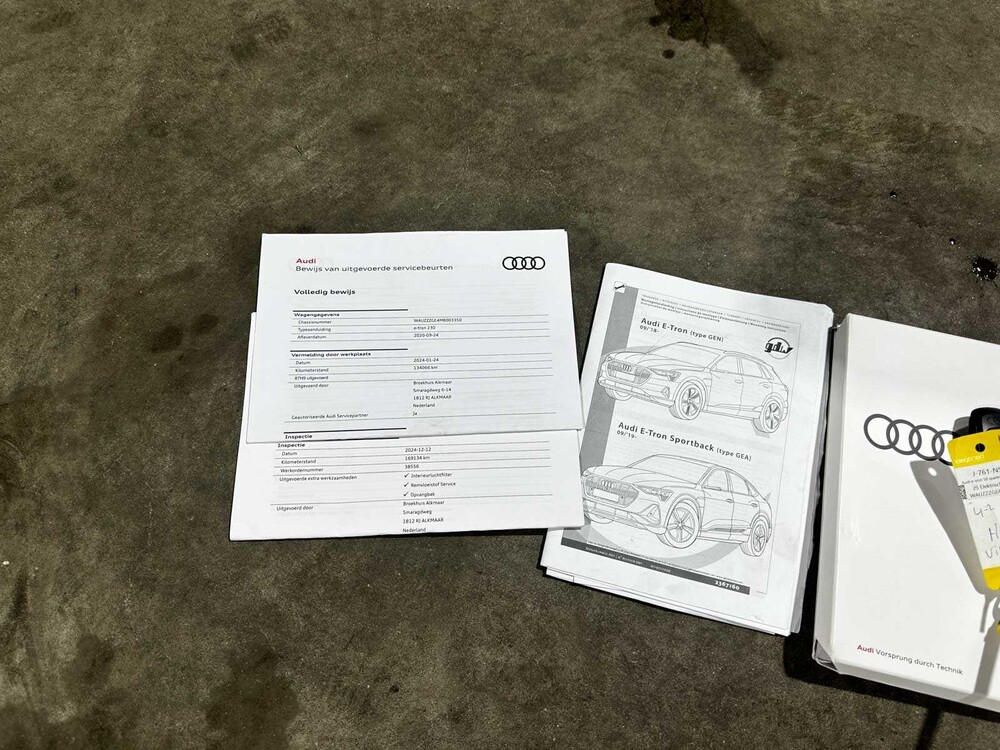 Audi e-tron 50 Quattro Business Edition 313 PS 2020 (Original-NL), J-761-NS