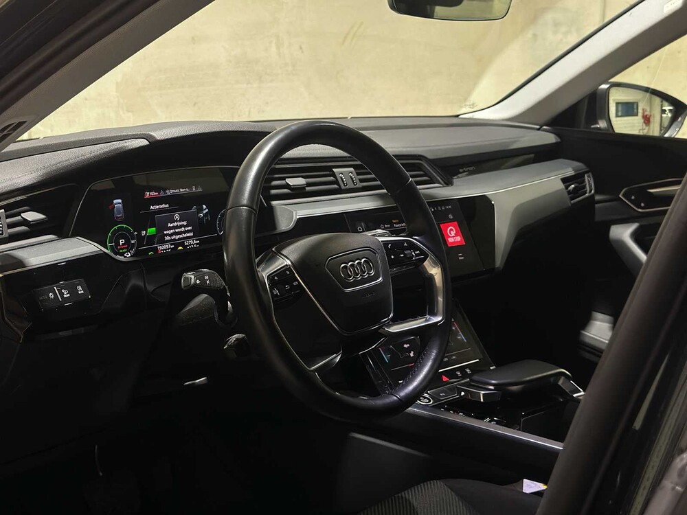 Audi e-tron 50 Quattro Business Edition 313 PS 2020 (Original-NL), J-761-NS