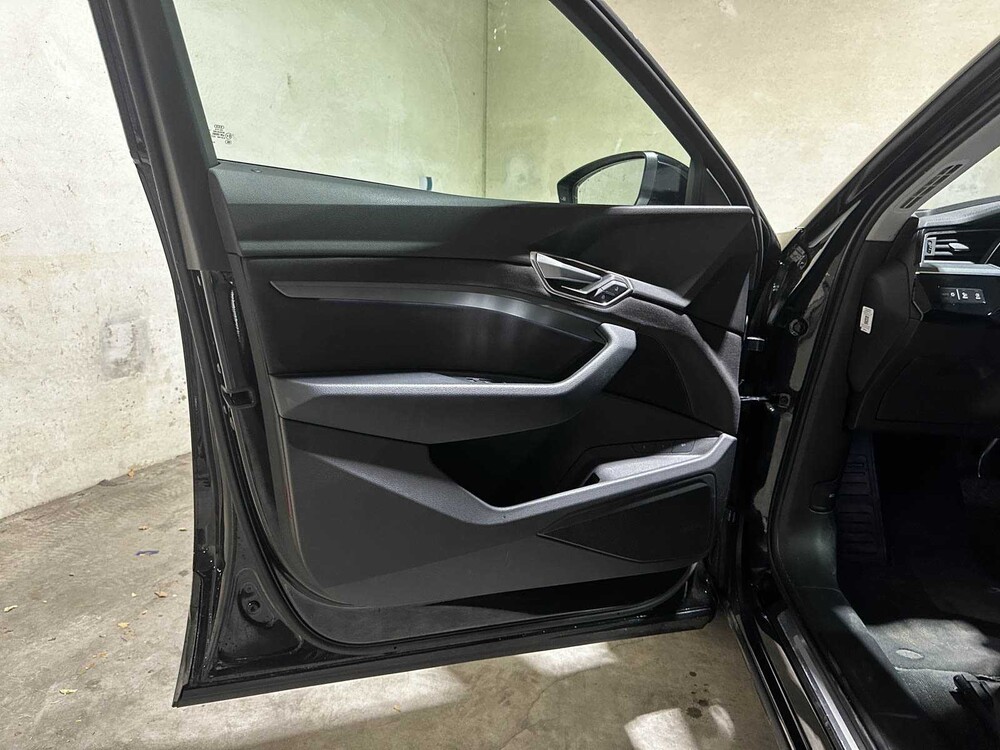 Audi e-tron 50 Quattro Business Edition 313 PS 2020 (Original-NL), J-761-NS