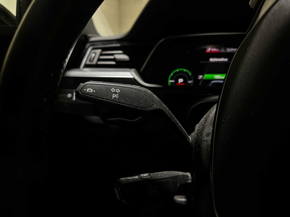 Audi e-tron 50 Quattro Business Edition 313 PS 2020 (Original-NL), J-761-NS