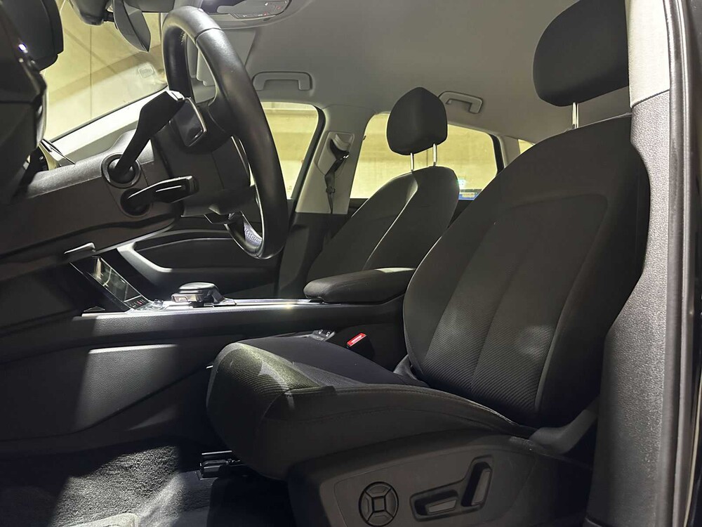 Audi e-tron 50 Quattro Business Edition 313 PS 2020 (Original-NL), J-761-NS