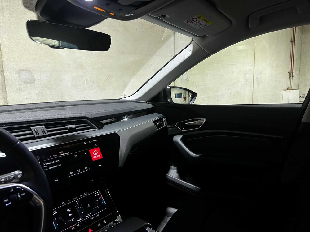 Audi e-tron 50 Quattro Business Edition 313 PS 2020 (Original-NL), J-761-NS