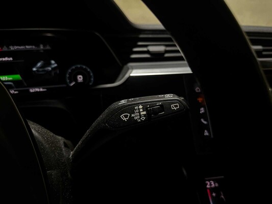 Audi e-tron 50 Quattro Business Edition 313 PS 2020 (Original-NL), J-761-NS