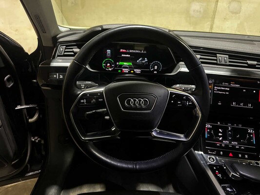 Audi e-tron 50 Quattro Business Edition 313 PS 2020 (Original-NL), J-761-NS