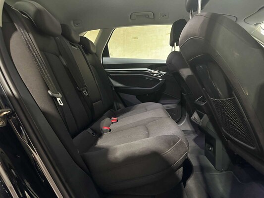 Audi e-tron 50 Quattro Business Edition 313 PS 2020 (Original-NL), J-761-NS