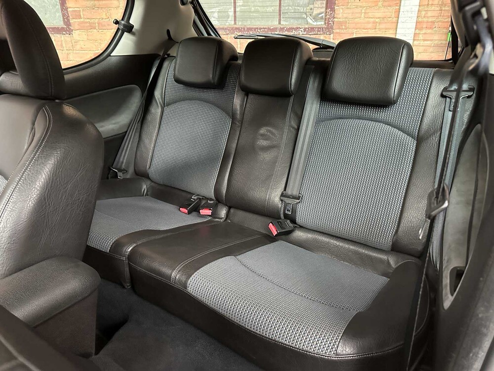 Peugeot 206 2.0-16V GTI 134pk 2004, 33-NS-VN