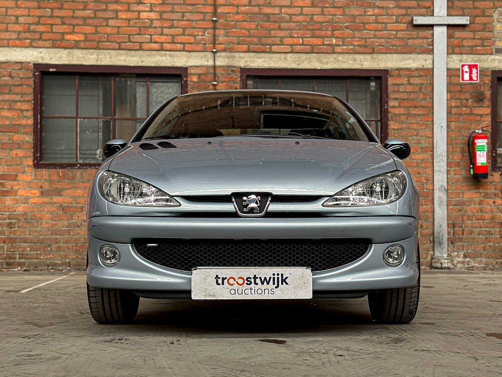 Peugeot 206 2.0-16V GTI 134pk 2004, 33-NS-VN