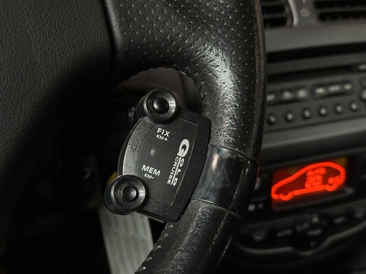 Peugeot 206 2.0-16V GTI 134pk 2004, 33-NS-VN